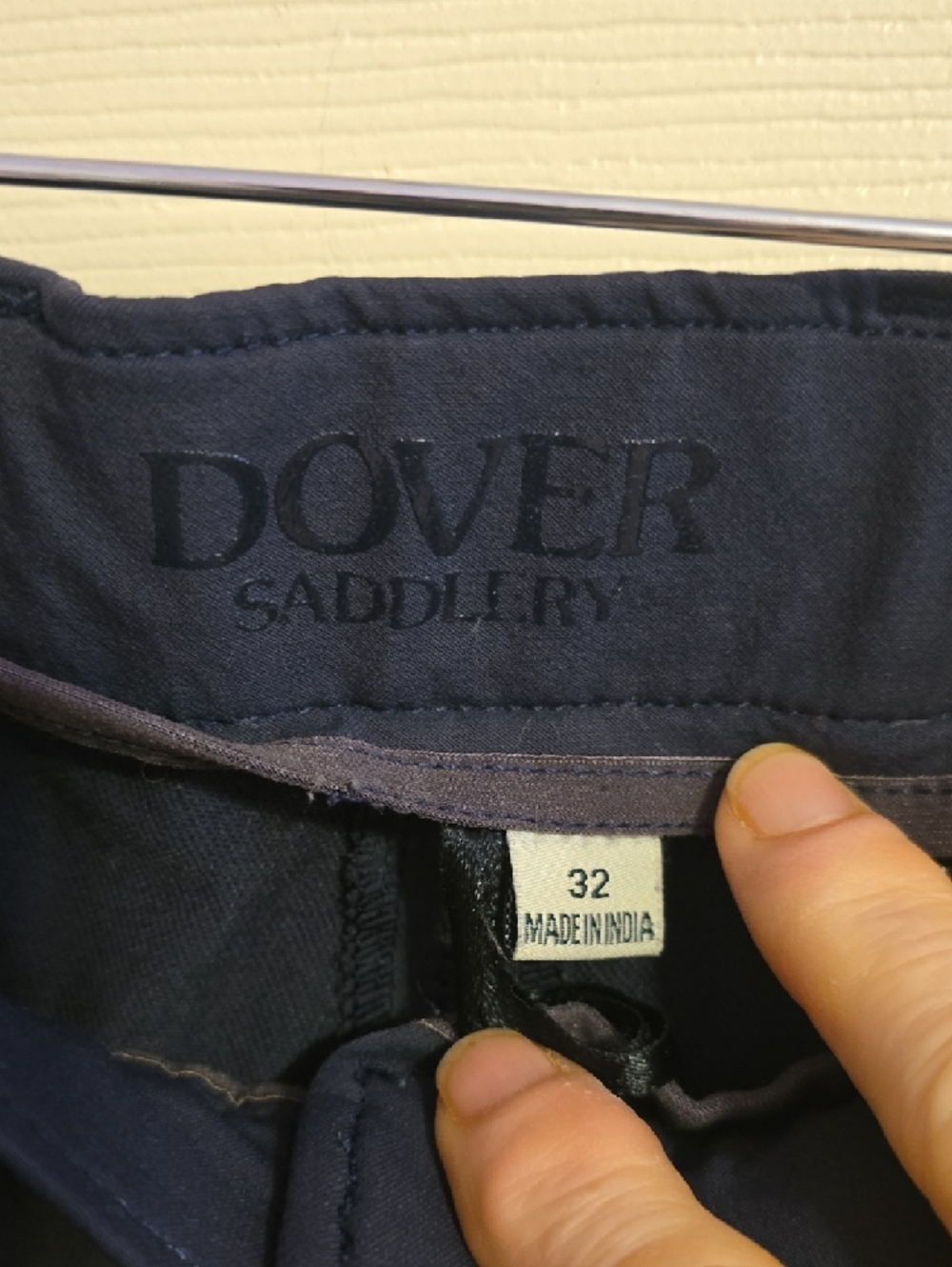 Black Women’s Performance Riding Tights - Picture 2 of 8